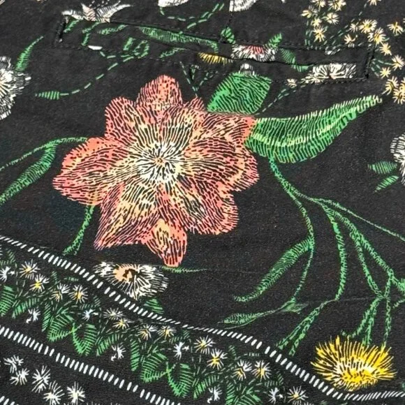 Old Navy Floral Black Cotton Chino Everyday Short Pink Yellow White Green size 6 - Picture 3 of 9